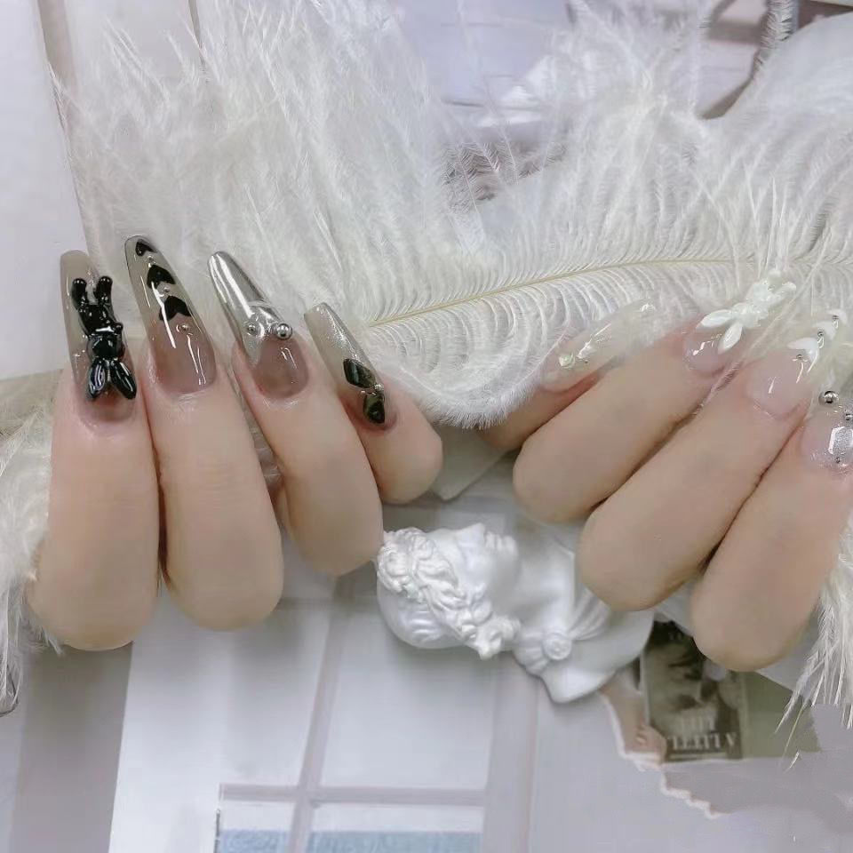 Designer: DuoDuo 2028.Handmade nails Press on Nails DIY Nail Art for woman girl Long Coffin black white