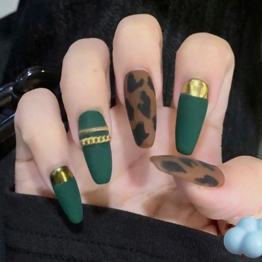 Designer: DuoDuo 2024.Handmade nails Press on Nails DIY Nail Art for woman girl Long Coffin green