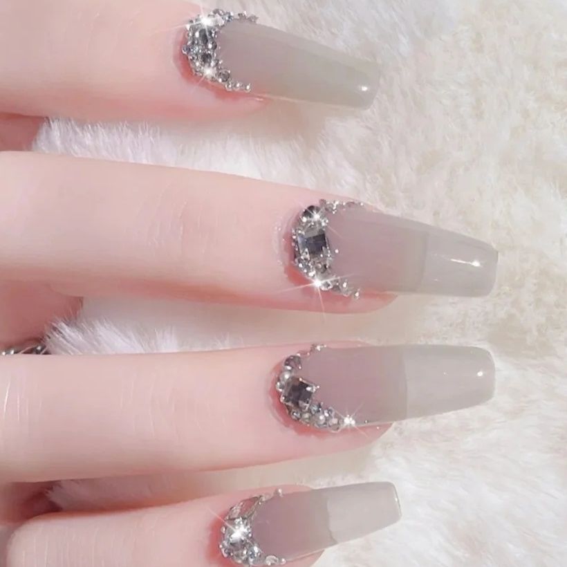 Designer: DuoDuo 3010.Handmade nails Press on Nails DIY Nail Art for woman girl Long Coffin gray