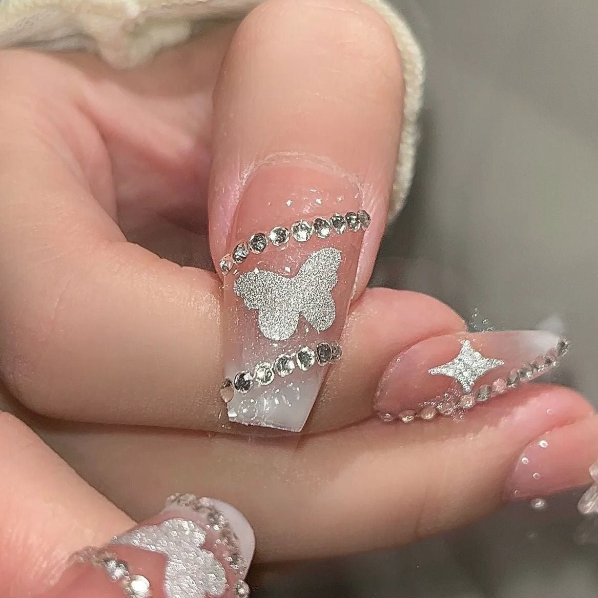 Designer: DuoDuo 1112.Handmade nails Press on Nails DIY Nail Art for woman girl Long Coffin pink wedding rhinestone