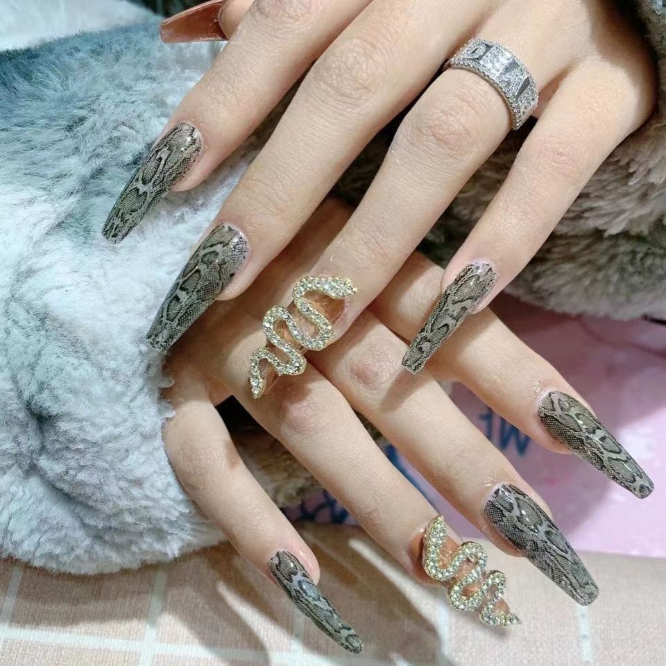 Designer: DuoDuo 1012.Handmade nails Press on Nails DIY Nail Art for woman girl Long Coffin gray