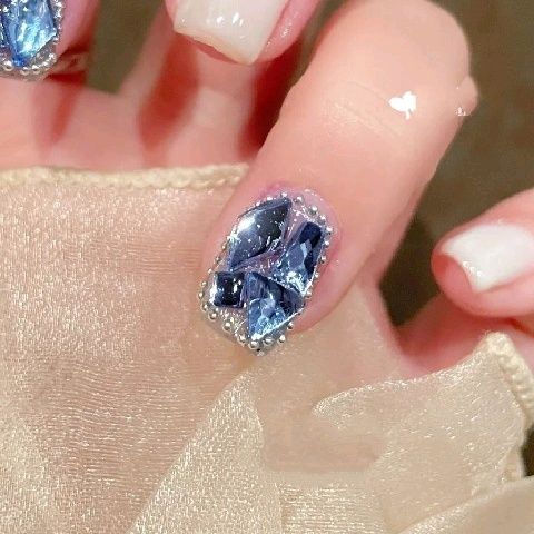 Designer: DuoDuo 3011.Handmade nails Press on Nails DIY Nail Art for woman girl Short rhinestone blue white