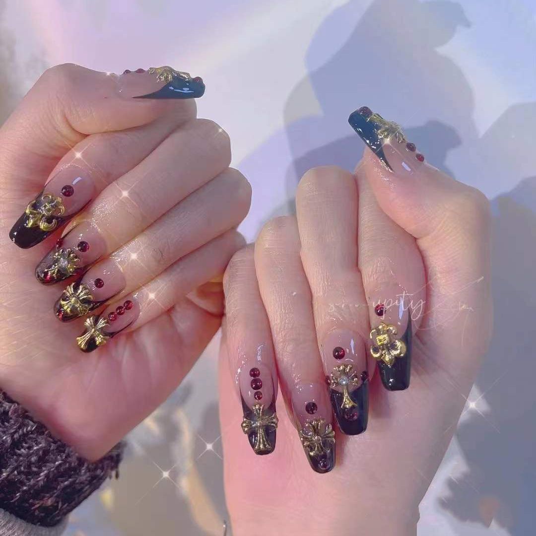 Designer: PinPin 1020.Handmade nails Press on Nails DIY Nail Art for woman girl Long Coffin Metal gold black