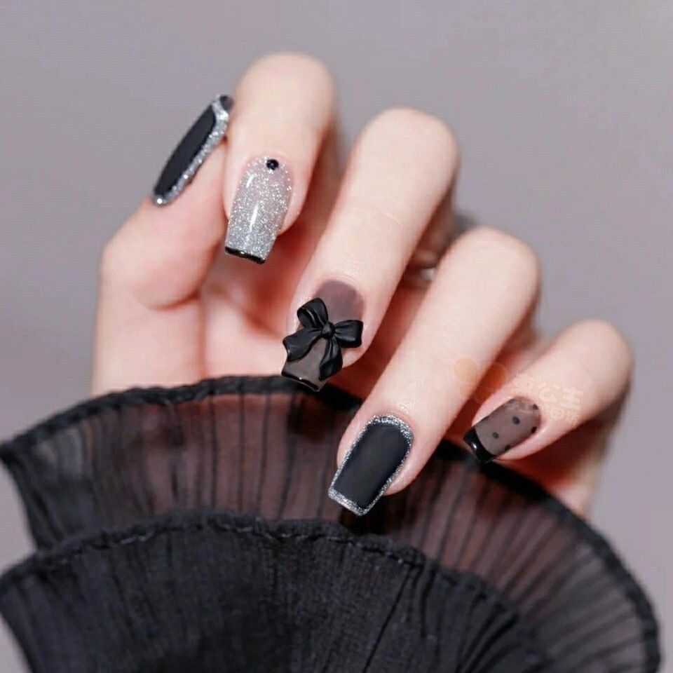 Designer: DuoDuo 1244.Handmade nails Press on Nails DIY Nail Art for woman girl Short Coffin black