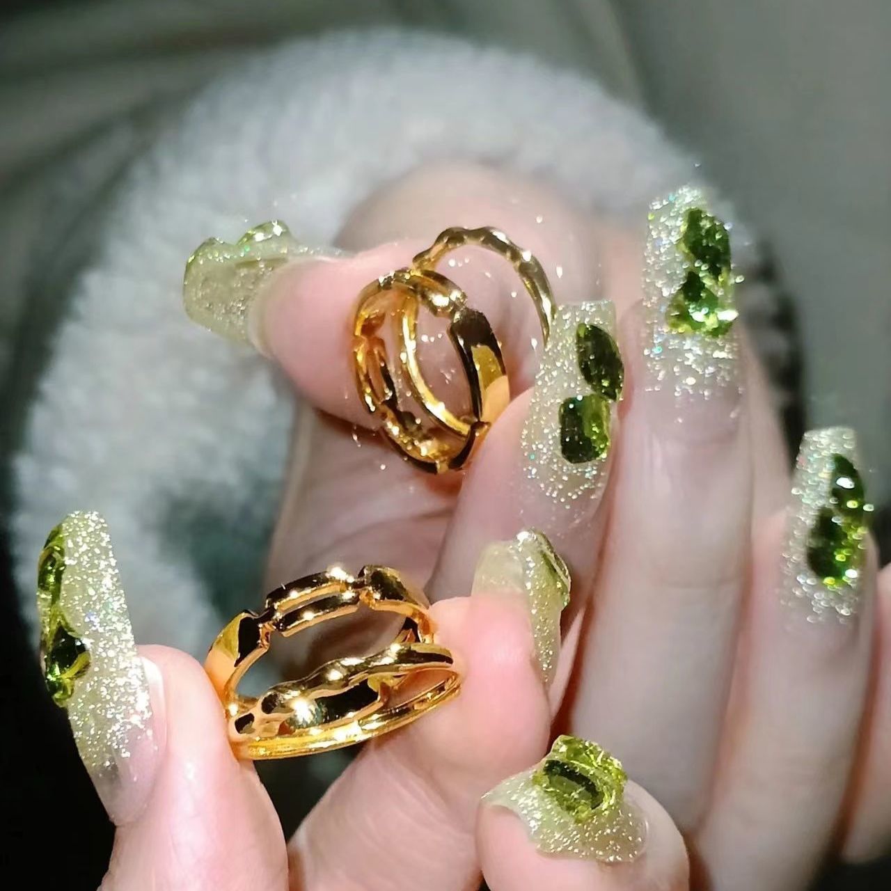 Designer: DuoDuo 1108.Handmade nails Press on Nails DIY Nail Art for woman girl Long Coffin green rhinestone