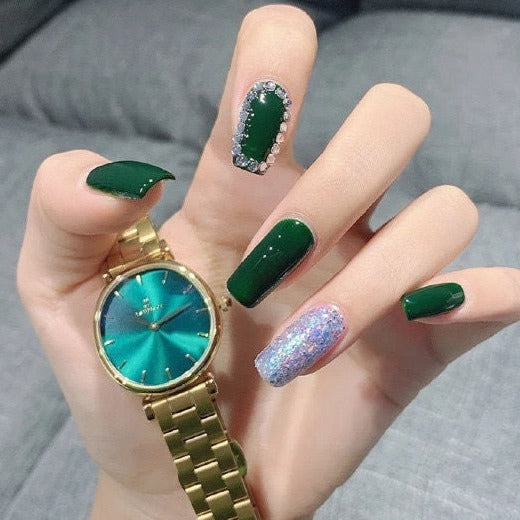 Designer: DuoDuo 1609.Handmade nails Press on Nails DIY Nail Art for woman girl Long Coffin rhinestone green