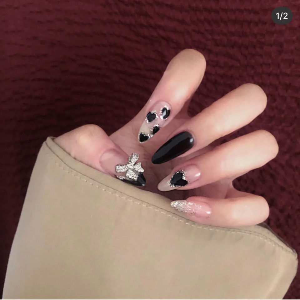 Designer: DuoDuo 2015.Handmade nails Press on Nails DIY Nail Art for woman girl Almond Long pink black