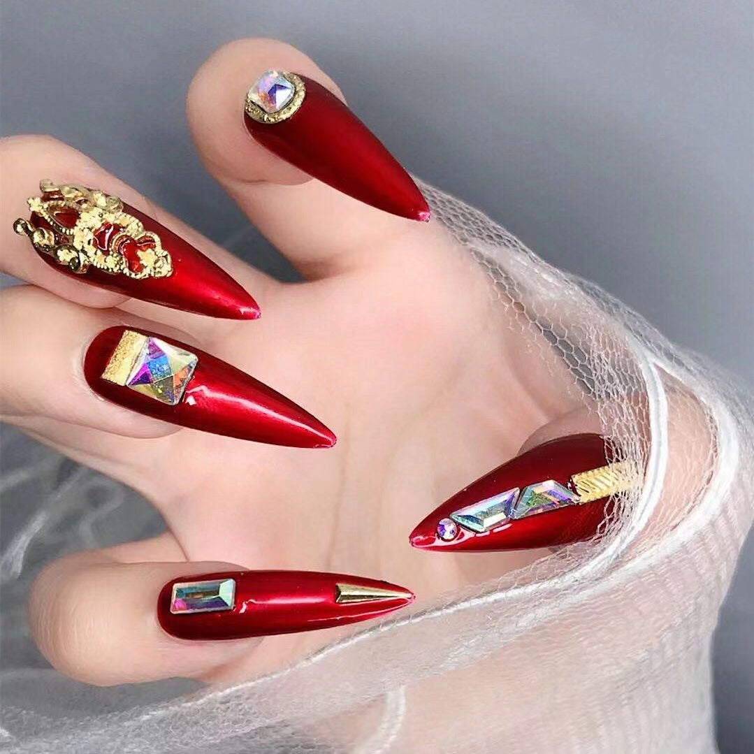 Designer: DuoDuo 5005.Handmade nails Press on Nails DIY Nail Art for woman girl Long Almond red gold