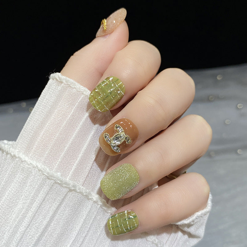 Designer: HuaHua.Handmade nails Press on Nails DIY Nail Art for woman girl Short Square green