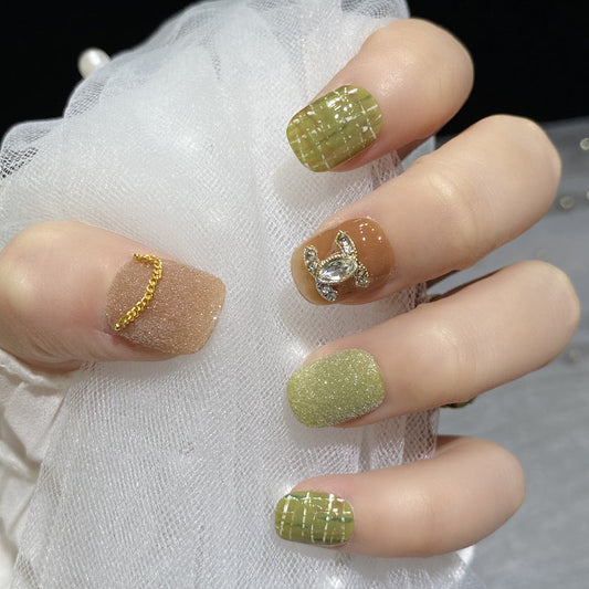 Designer: HuaHua.Handmade nails Press on Nails DIY Nail Art for woman girl Short Square green