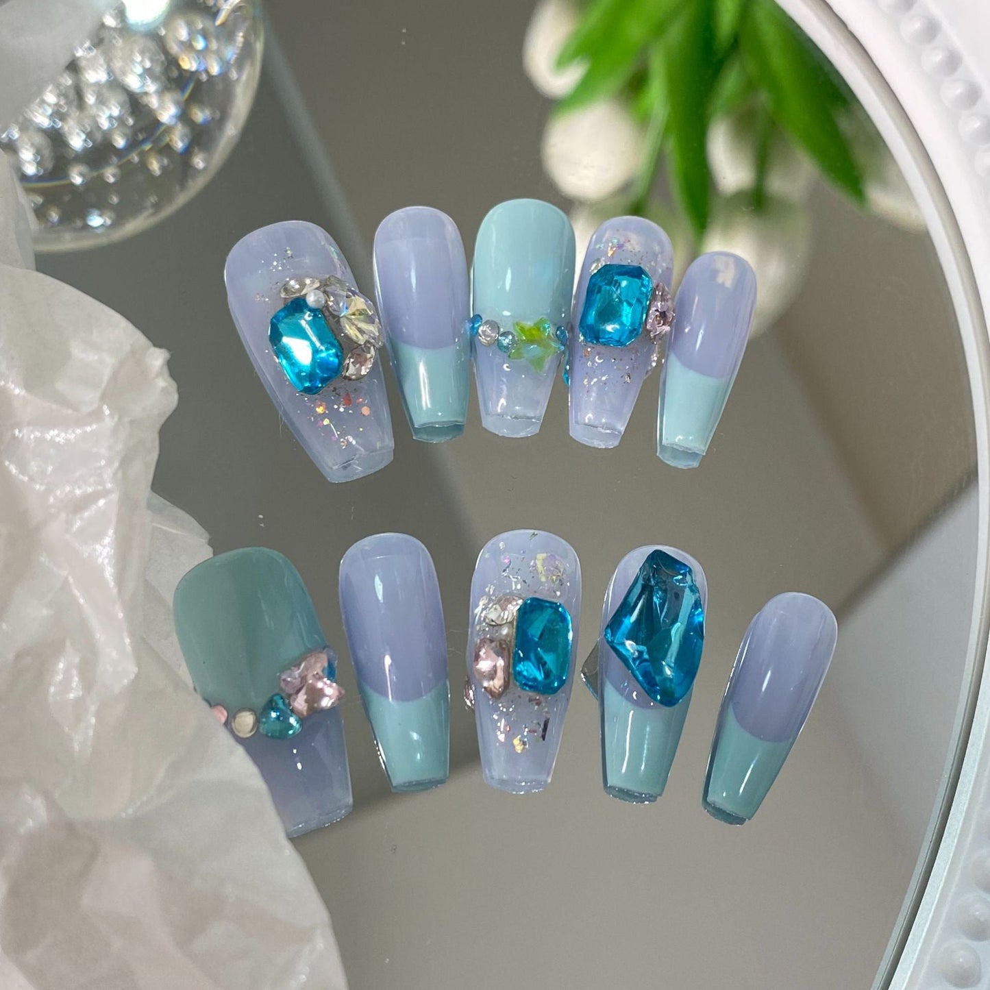 Designer: MaoMao.Handmade Nail Designs Press on Nails DIY  Nail Art for woman girl