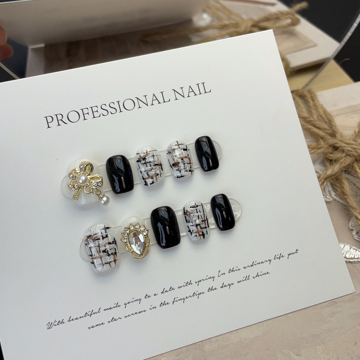 Designer: ManMan Handmade nails Press on Nails DIY Nail Art for woman girl Short Square