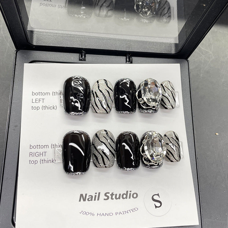 Designer: MeowMeow.24171 Handmade Nail Designs Press on Nails DIY  Nail Art for woman girl Short Square black silver