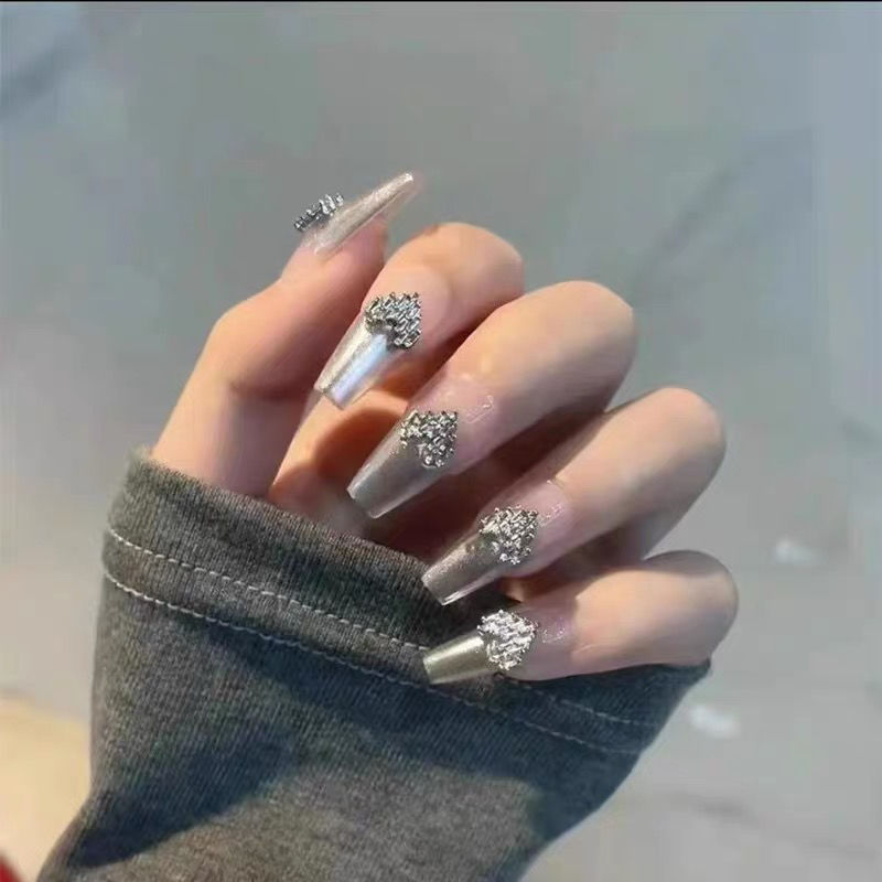 Designer: DuoDuo 2055.Handmade nails Press on Nails DIY Nail Art for woman girl French Long Coffin silver