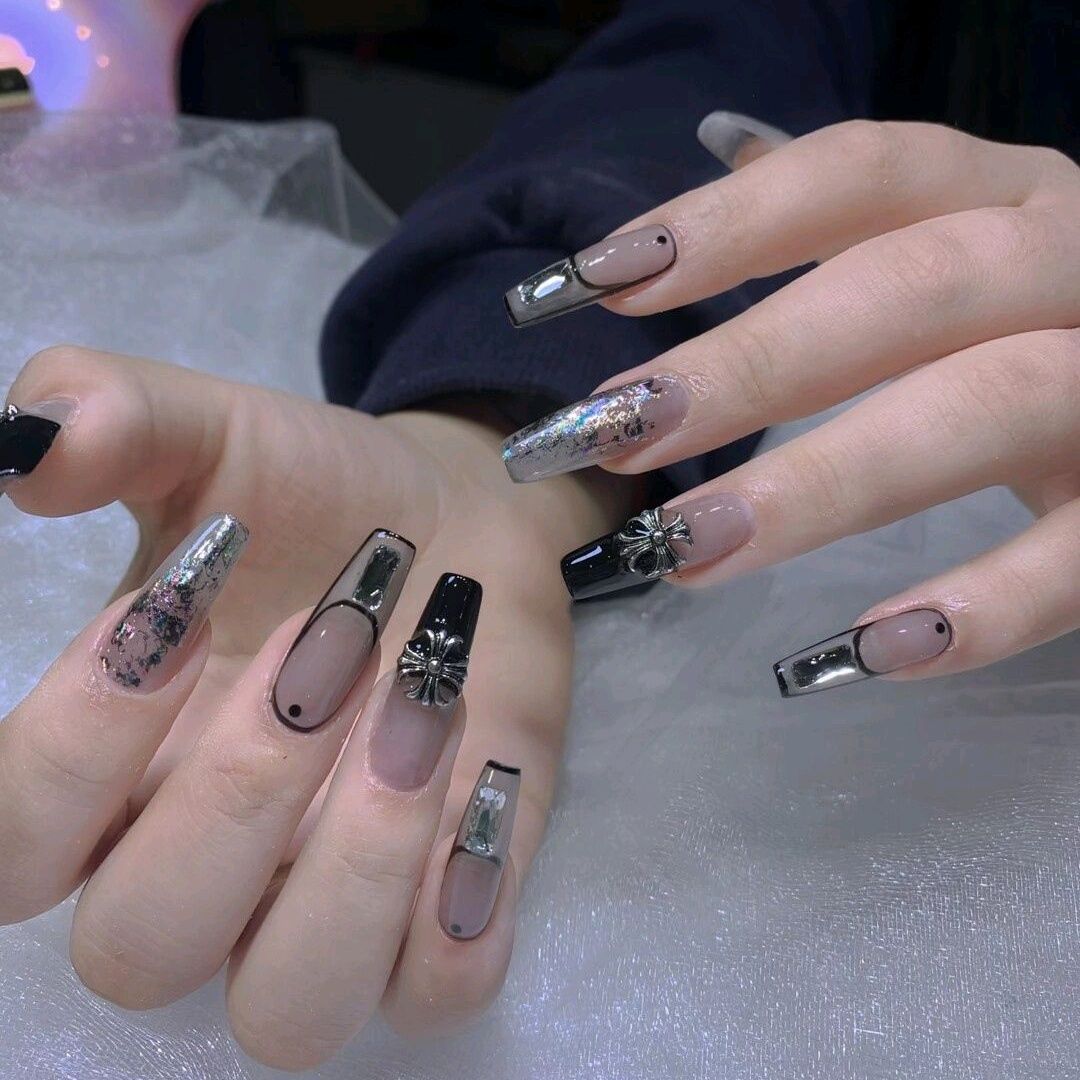 Designer: DuoDuo 3013.Handmade nails Press on Nails DIY Nail Art for woman girl French Long Coffin black