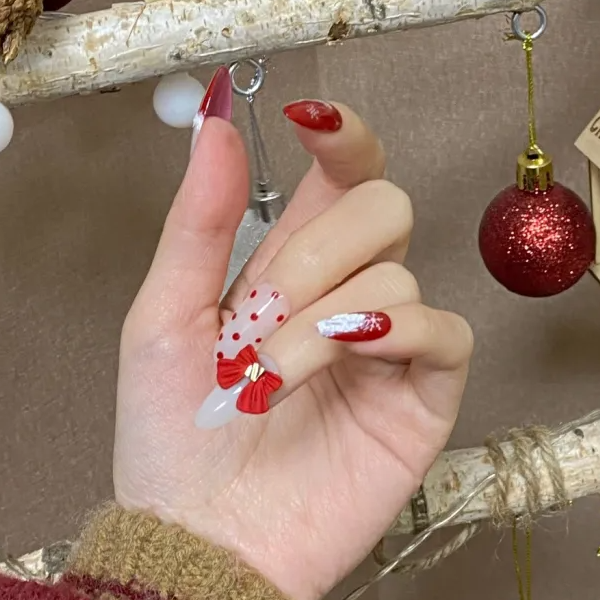 Designer: PinPin 1613.Handmade nails Press on Nails DIY Nail Art for woman girl Almond red white  Christmas