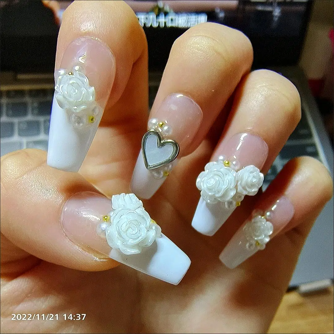 Designer: DuoDuo 1209.Handmade nails Press on Nails DIY Nail Art for woman girl French Long Coffin white