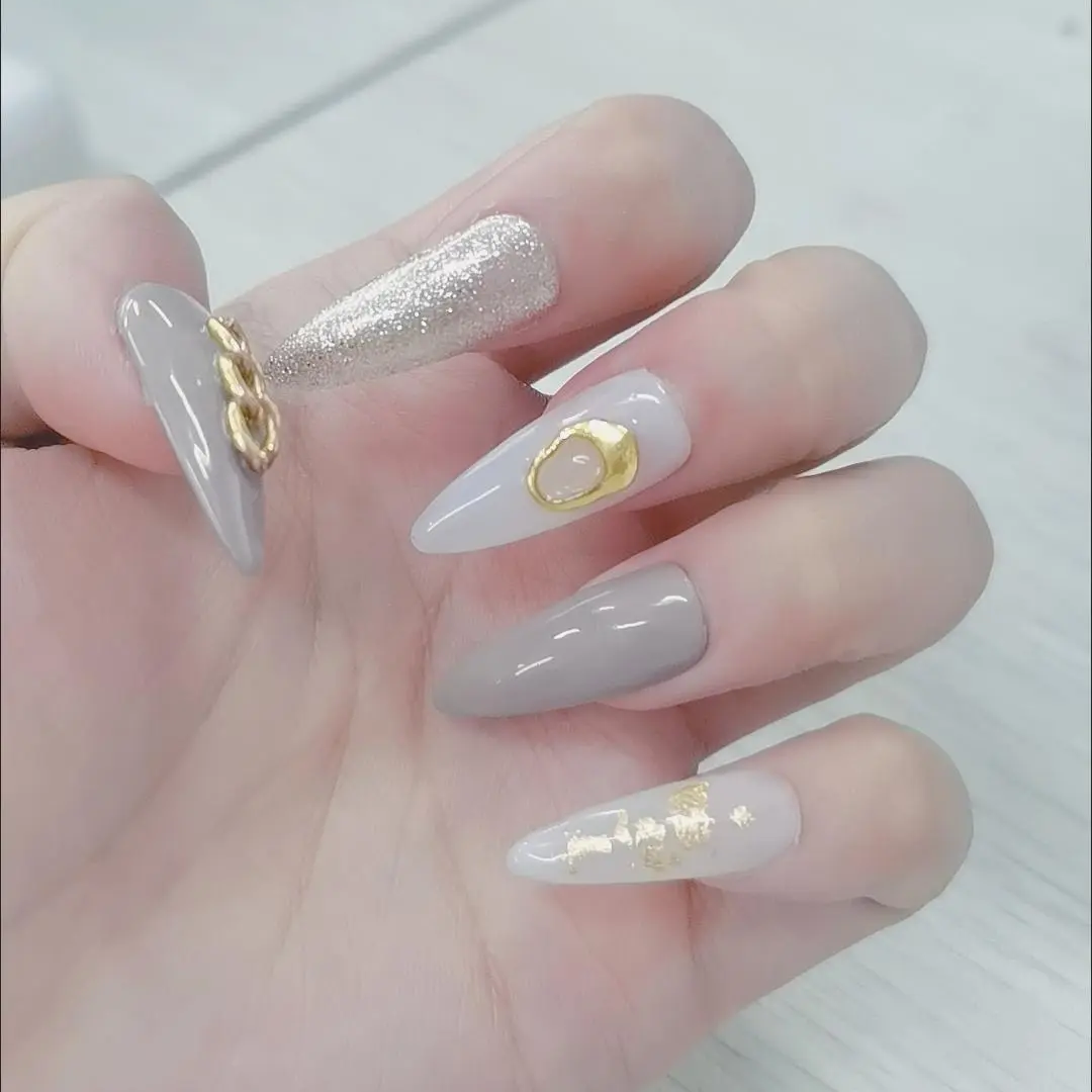 Designer: DuoDuo 1604.Handmade nails Press on Nails DIY Nail Art for woman girl Long Almond brown