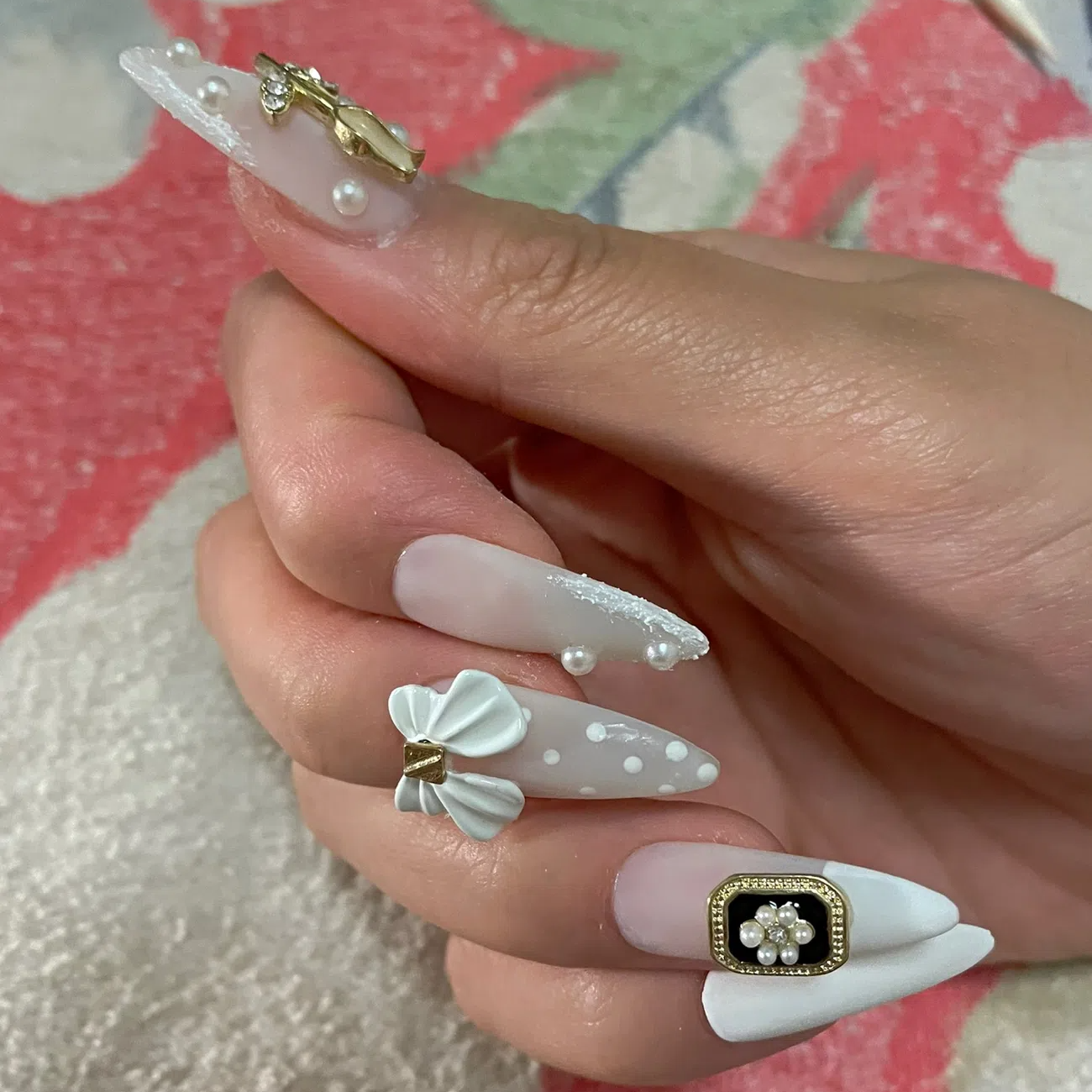 Designer: DuoDuo 1605.Handmade nails Press on Nails DIY Nail Art for woman girl white Long Almond